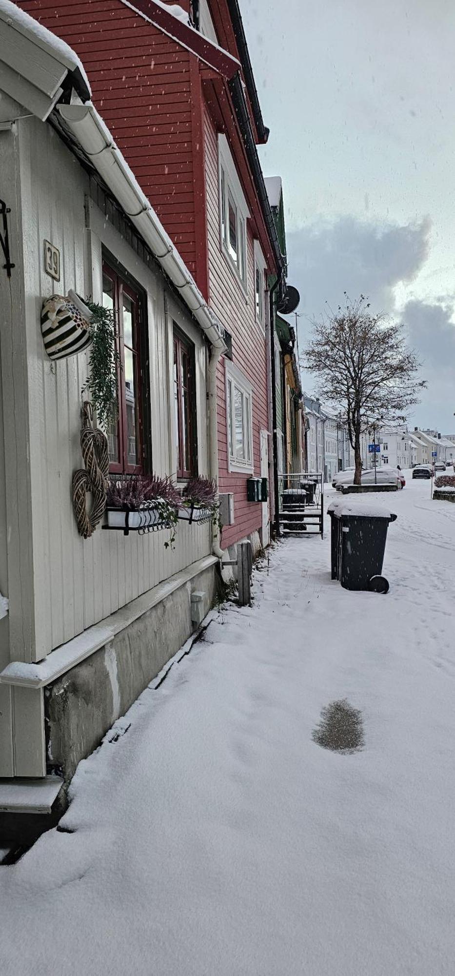 Small Town House Тромсё Экстерьер фото
